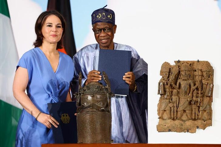 Germany Hands Over 20 Looted Benin Bronzes To Nigeria