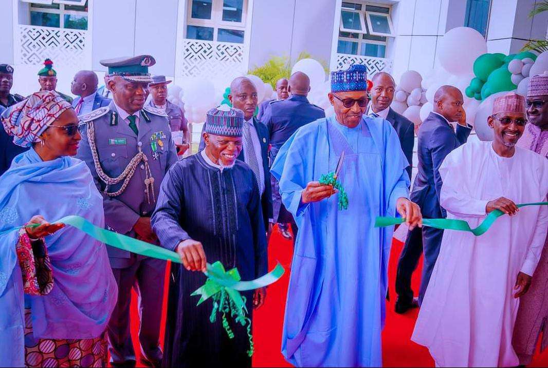 Buhari Commissions N19.6bn Customs Headquarters In Abuja