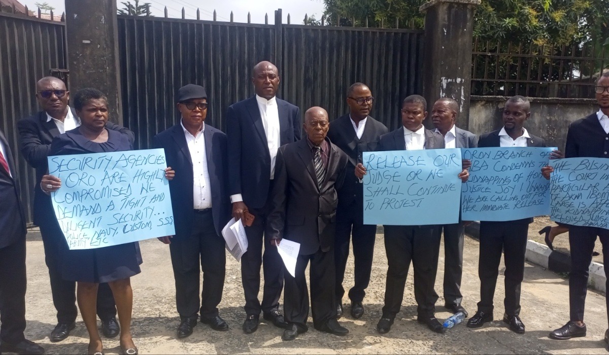 Akwa Ibom Lawyers Protest Kidnap Of Judge, Shutdown High Court