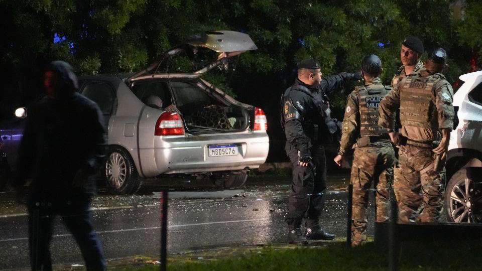 Explosives Found On Attacker After Suicide Blasts At Brazil’s Supreme Court