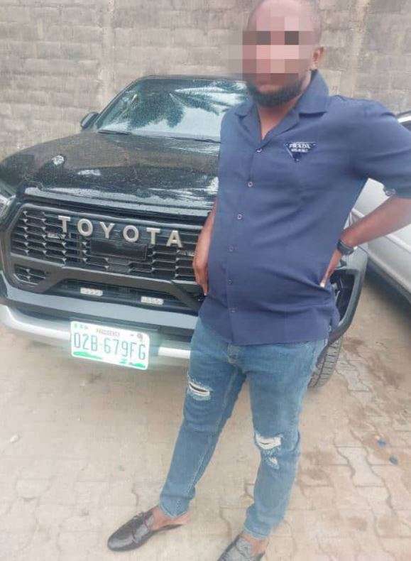 Police Arrest Alleged Fraudster Over ₦320m Scam, Recover Fake Presidency Number Plate